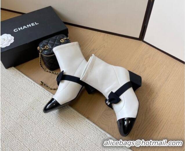 Good Looking Chanel Calfskin Heel Ankle Boots 5.5cm with Bow White 0102041