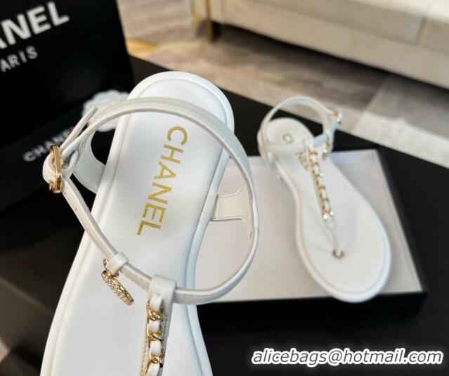 Unique Style Chanel Lambskin Flat Thong Sandals with Chain White 0102048