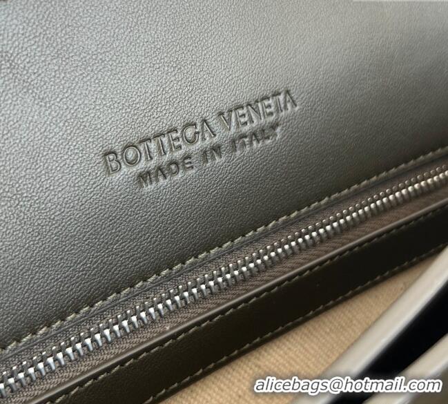 Luxury Grade Bottega Veneta Mens Large Andiamo Messenger Bag in Intrecciato Leather 805969 Khaki Green 2025