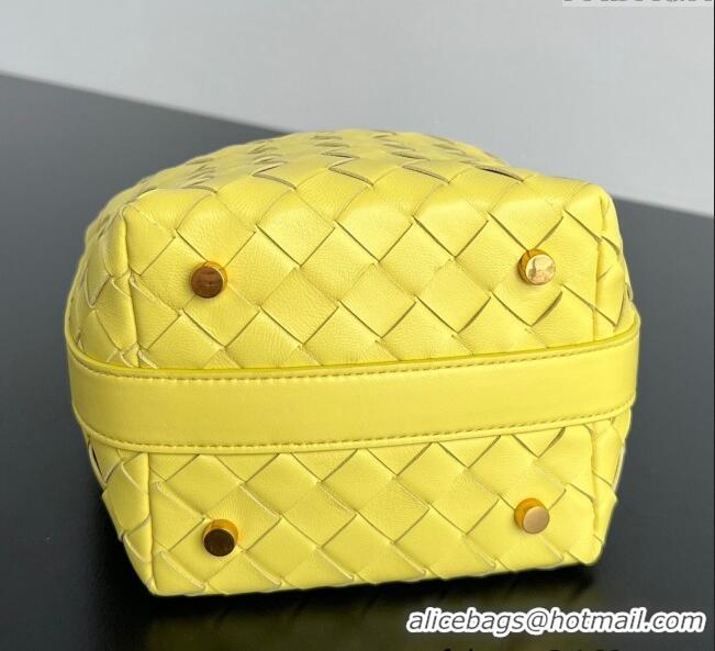 Cheapest Bottega Veneta Baby Wallace Shoulder Bag in Intrecciato Soft Calfskin Leather 776781 Yellow 2025