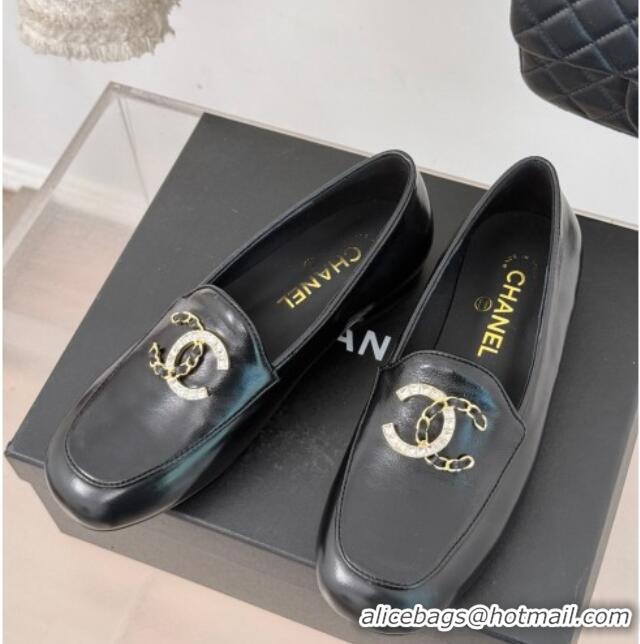 Luxurious Chanel Shiny Calfskin Loafers with Strass and Chain CC G46157 Black 0102088