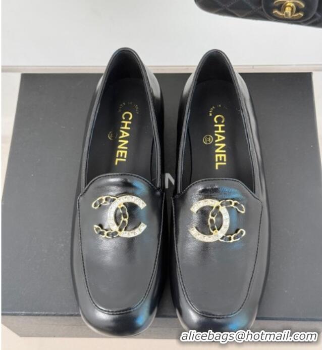 Luxurious Chanel Shiny Calfskin Loafers with Strass and Chain CC G46157 Black 0102088