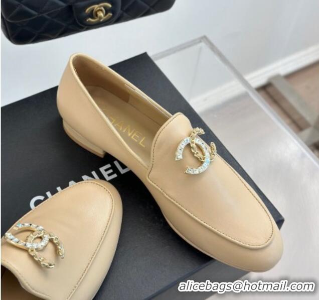 Pretty Style Chanel Lambskin Loafers with Strass and Chain CC G46157 Beige 0102092