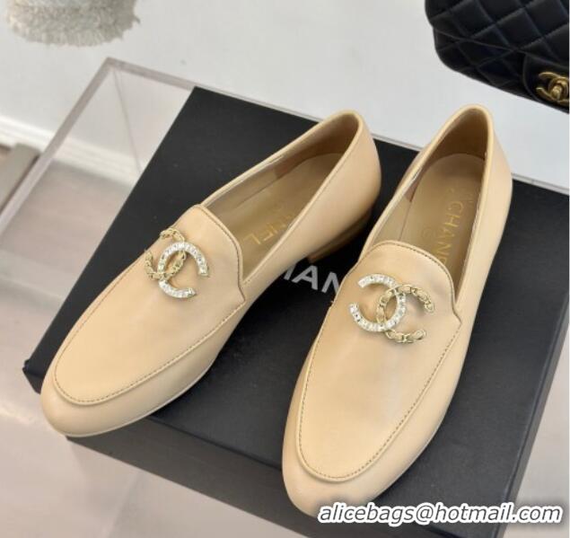 Pretty Style Chanel Lambskin Loafers with Strass and Chain CC G46157 Beige 0102092