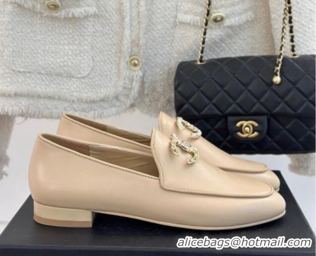 Pretty Style Chanel Lambskin Loafers with Strass and Chain CC G46157 Beige 0102092