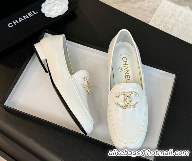 Top Grade Chanel Shiny Calfskin Loafers with Strass and Chain CC G46157 White 0102097