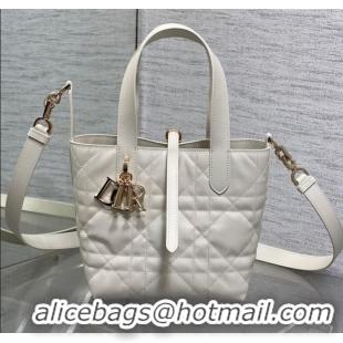 Buy Fashionable Dior Small Toujours Vertical Tote Bag in Macrocannage Calfskin 2835 White 2025