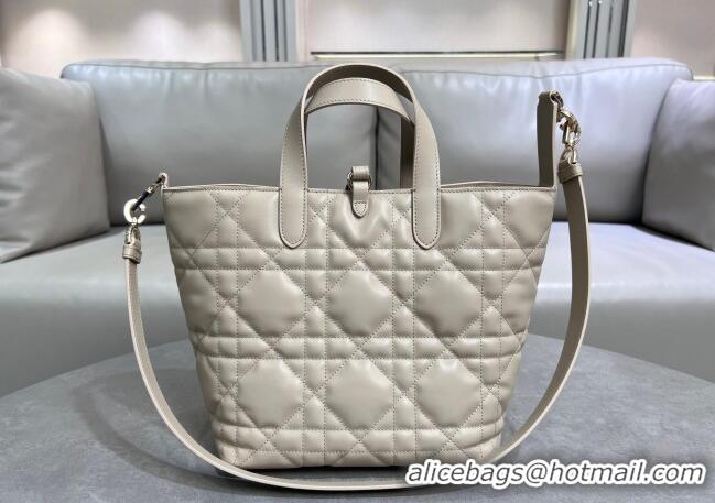 Best Price Dior Medium Toujours Vertical Tote Bag in Macrocannage Calfskin 2836 Powder Beige 2025