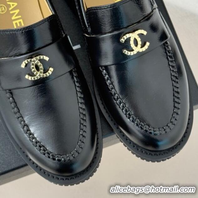 Shop Cheap Chanel Shiny Crumpled Calfskin Loafers with Metal-Tone CC G46112 Black 0103016