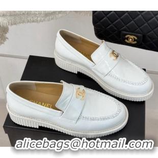 Cheap Price Chanel Shiny Crumpled Calfskin Loafers with Metal-Tone CC G46112 White 0103017