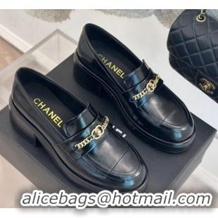 Charming Chanel Oil Calfskin Loafers with Chain Black 0103020