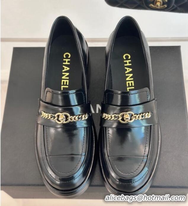 Charming Chanel Oil Calfskin Loafers with Chain Black 0103020