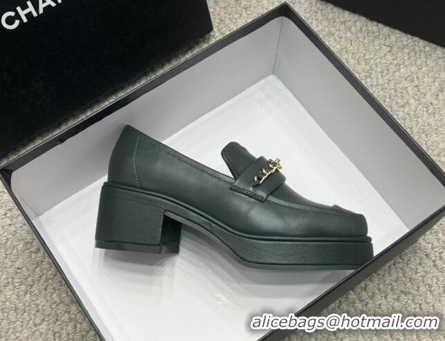 Sophisticated Chanel Calfskin Loafers with Chain Dark Green 0103024