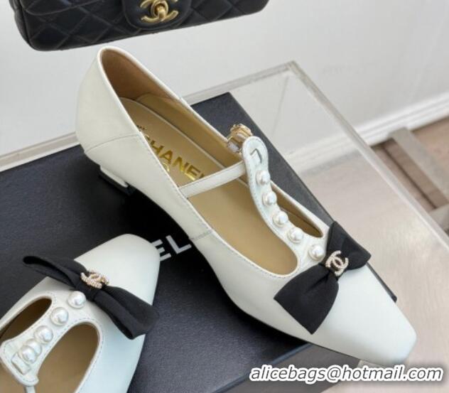 Fashion Luxury Chanel Lambskin Mary Janes Pumps with Pearls and Bow White 0103042