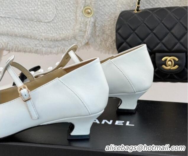 Fashion Luxury Chanel Lambskin Mary Janes Pumps with Pearls and Bow White 0103042