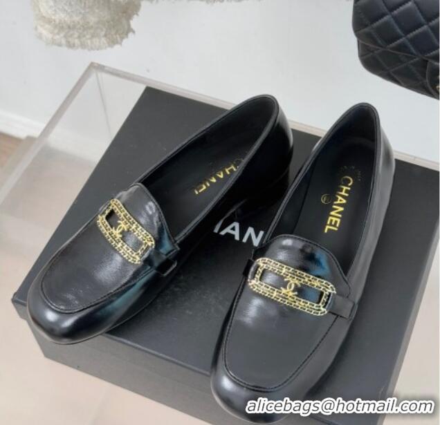 Pretty Style Chanel Shiny Lambskin Loafers with Chain Black 0103059