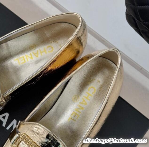 Best Grade Chanel Crumpled Shiny Lambskin Loafers with Chain Gold 0103062