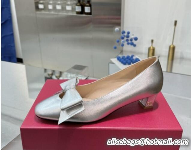 Sumptuous Valentino Bowow Low Heel Pumps 5cm in Calfskin Leather Silver 1226029