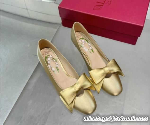 Good Product Valentino Bowow Low Heel Pumps 5cm in Calfskin Leather Gold 1226030