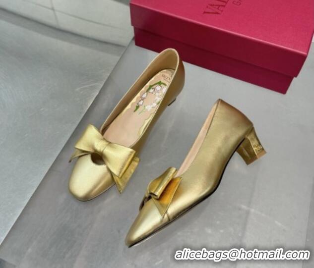 Good Product Valentino Bowow Low Heel Pumps 5cm in Calfskin Leather Gold 1226030