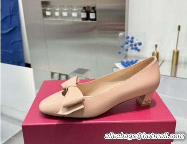 Sophisticated Valentino Bowow Low Heel Pumps 5cm in Calfskin Leather Nude Pink 1226031