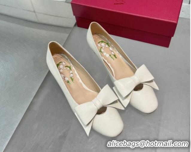 Top Design Valentino Bowow Low Heel Pumps 5cm in Calfskin Leather White 1226037