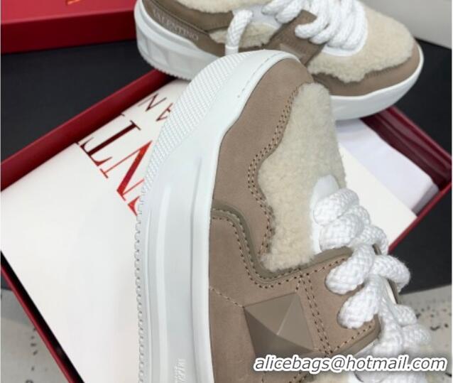 Purchase Valentino One Stud Platform Sneakers in Calfskin and Shearling Grey 1226053