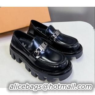 Good Product Louis Vuitton Shiny Leather Platform Loafers with LV Chain Black 1224054