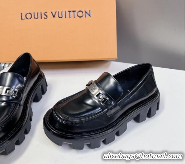 Good Product Louis Vuitton Shiny Leather Platform Loafers with LV Chain Black 1224054