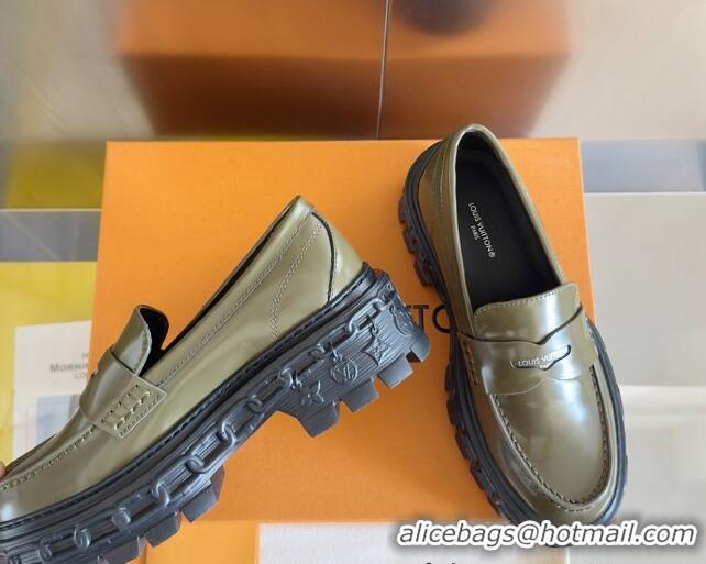 Popular Style Louis Vuitton LV Record Platform Loafers in Glazed Leather Green 1224067