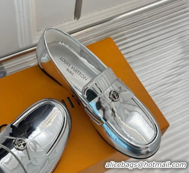 Best Grade Louis Vuitton Soho Flat Loafers in Patent Leather Silver 1224073