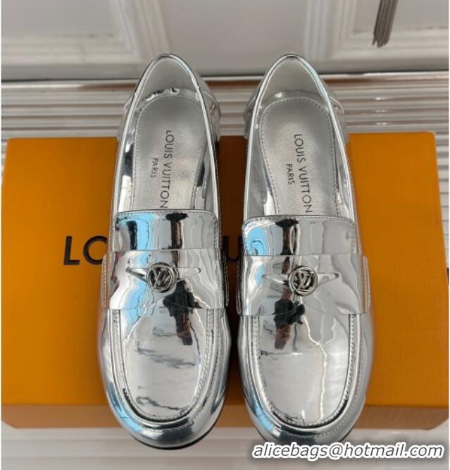 Best Grade Louis Vuitton Soho Flat Loafers in Patent Leather Silver 1224073