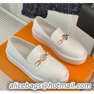 Shop Duplicate Louis Vuitton Platform Loafers in Calf Leather with LV Chain White 1224075