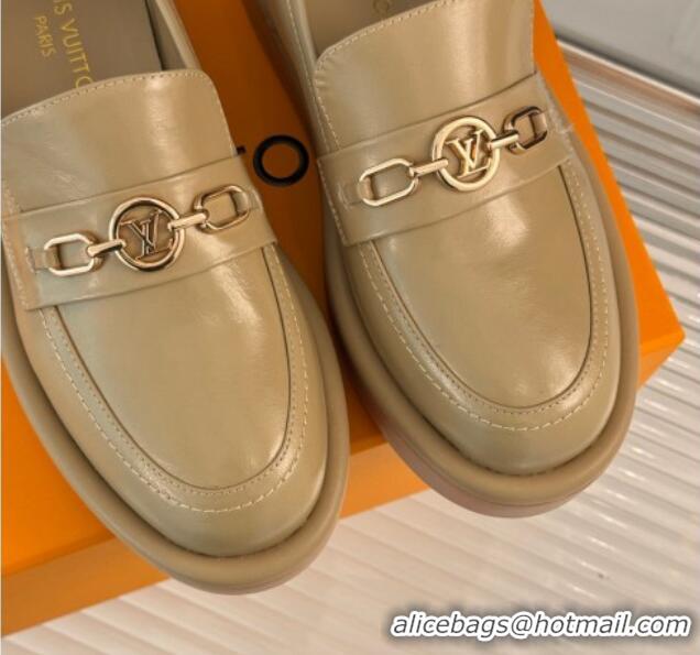 Luxurious Louis Vuitton Platform Loafers in Calf Leather LV Chain Beige 1224076