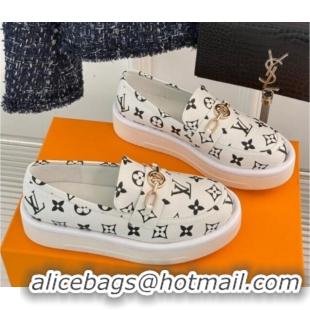 Durable Louis Vuitton Platform Loafers in Monogram Canvas LV Chain White 1224078