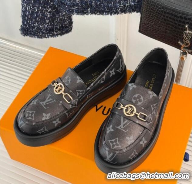 Sumptuous Louis Vuitton Platform Loafers in Monogram Canvas LV Chain Black 1224080