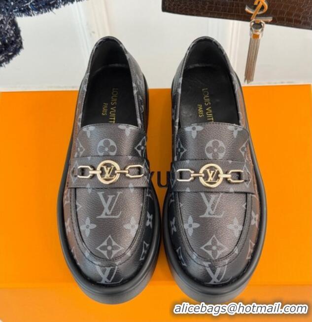 Sumptuous Louis Vuitton Platform Loafers in Monogram Canvas LV Chain Black 1224080