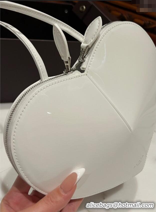 Trendy Design Alaia Le Cœur Heart Bag in Patent Calfskin 0528 White 2024