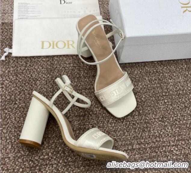 Pretty Style Dior Dway Heeled Sandals 9.5cm in White Embroidered Satin and Lambskin 1231069