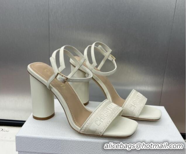 Pretty Style Dior Dway Heeled Sandals 9.5cm in White Embroidered Satin and Lambskin 1231069