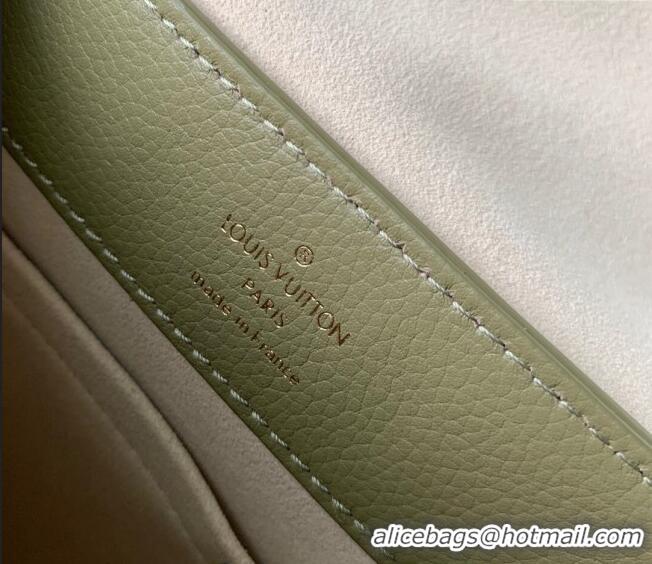 Well Crafted Louis Vuitton LockMe Ever Mini bag in Grained Leather M23075 Green/White 2025