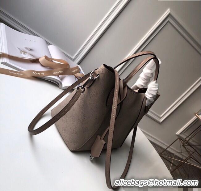 Good Product Louis Vuitton Mahina Hina PM Tote Bag in Monogram Perforated Calfskin M54353 Galet Grey 2025