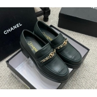 Sophisticated Chanel Calfskin Loafers with Chain Dark Green 0103024