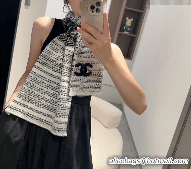 Top Grade Chanel Knit Long Scarf 35x180cm CH102107 White/Black 2024