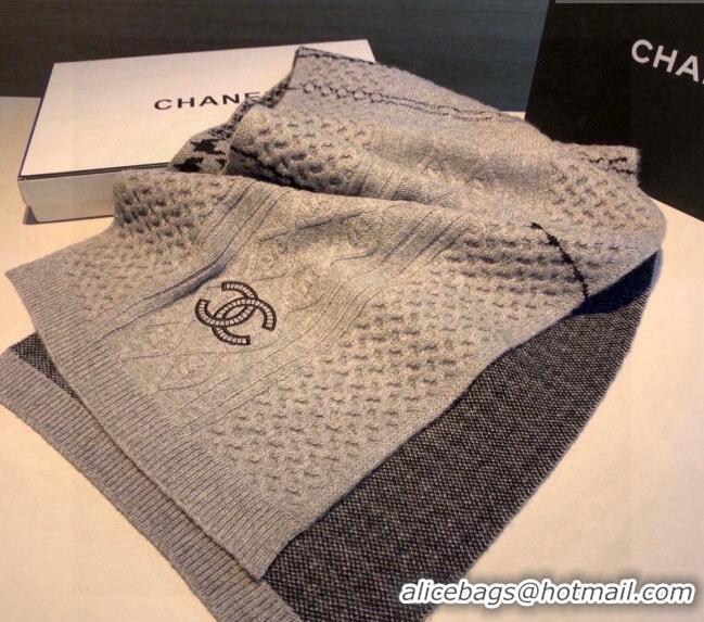 Luxurious Chanel Houndtooth Cashmere Knit Long Scarf 35x195cm CH102109 Grey 2024