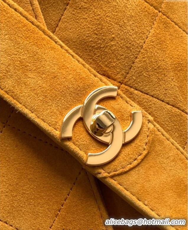 Trendy Design Chanel Vintage Suede Flap Bag with Wide Strap A99935 Yellow 2025