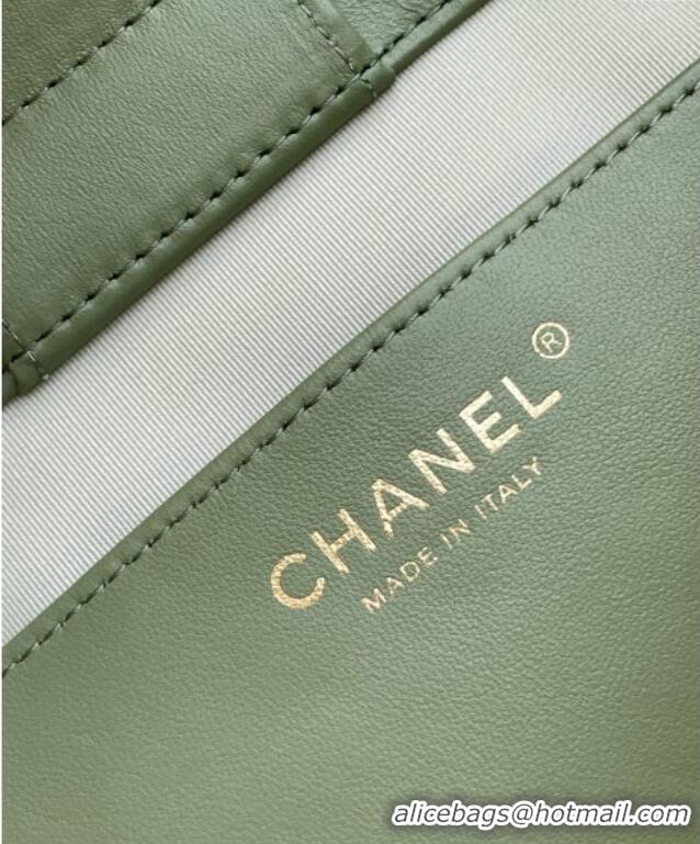 Well Crafted Chanel Quilted Suede Hobo Chain Bag AS5303 Green 2025