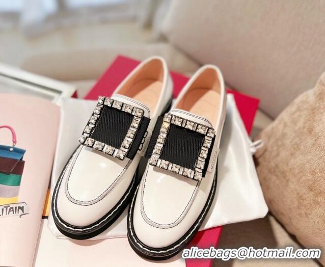 Good Looking Roger Vivier Viv' Rangers Strass Buckle Loafers in Leather White/Black 1115126