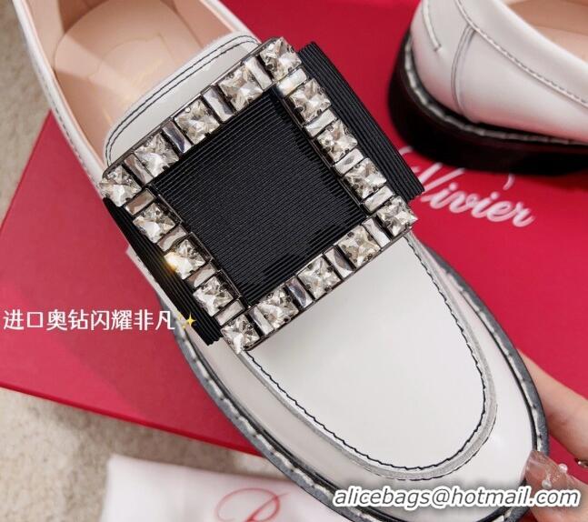 Good Looking Roger Vivier Viv' Rangers Strass Buckle Loafers in Leather White/Black 1115126