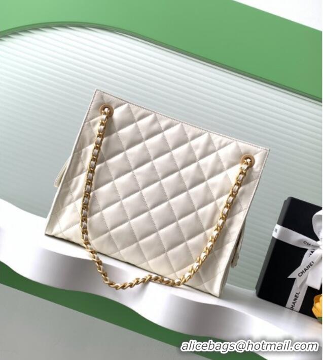 Buy Fashionable Chanel Quilted Calfskin Hobo Chain Bag AS5303 White 2025